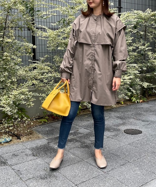 4youstory（フォーユーストーリー）の「サイドリボンケープシャツ（シャツ/ブラウス・レディース・ブラック/オフホワイト/マスタード/モカ・MEDIUM）」の20枚目の写真