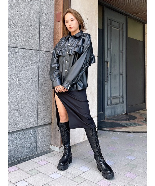 ENVYM（アンビー）の「レザーライクフリルＳＨ ＪＫ（その他アウター・レディース・ブラック/アイボリー・FREE）」の8枚目の写真