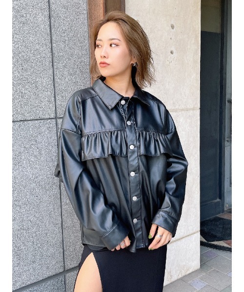 ENVYM（アンビー）の「レザーライクフリルＳＨ ＪＫ（その他アウター・レディース・ブラック/アイボリー・FREE）」の9枚目の写真