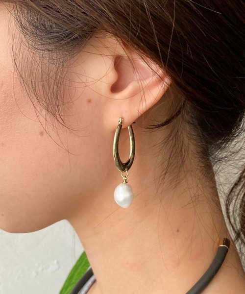 GOLDY（ゴールディ）の「【GOLDY/ゴールディ】淡水パールオーバルピアス（ピアス（両耳用）・レディース・シルバー/ゴールド・FREE）」の7枚目の写真