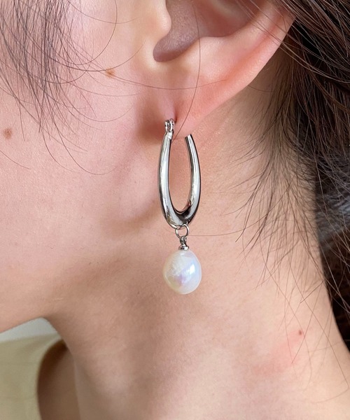 GOLDY（ゴールディ）の「【GOLDY/ゴールディ】淡水パールオーバルピアス（ピアス（両耳用）・レディース・シルバー/ゴールド・FREE）」の9枚目の写真