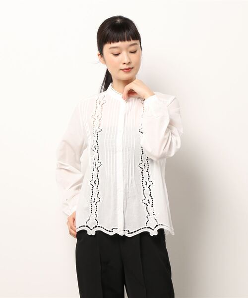 Te chichi(テチチ)の「刺繍ハイネックブラウス(シャツ/ブラウス・レディース・オフホワイト/ブラック/ブルー・フリ-)」の8枚目の写真