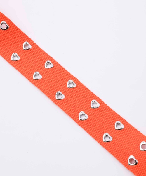 X-girl(エックスガール)の「HEART EYELET BELT(ベルト・レディース・ブラック/オレンジ/ブルー・ONE SIZE)」の4枚目の写真