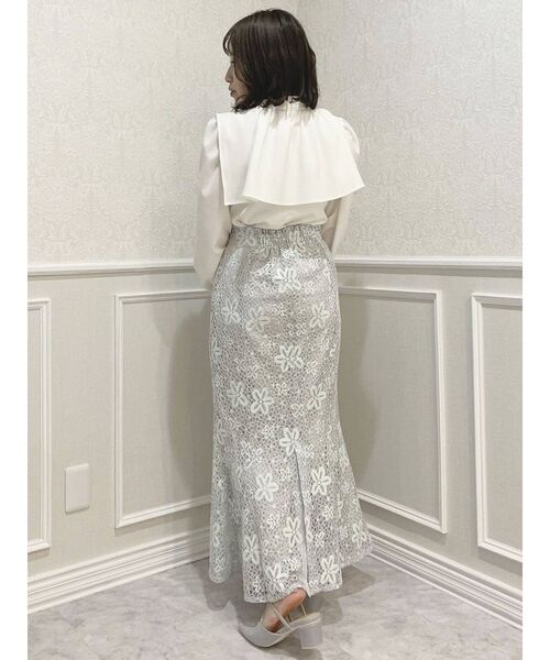 dazzlin（ダズリン）の「ハイウエストレースマーメイドスカート（スカート・レディース・オフホワイト/ブルー/ブラウン・SMALL/MEDIUM）」の13枚目の写真