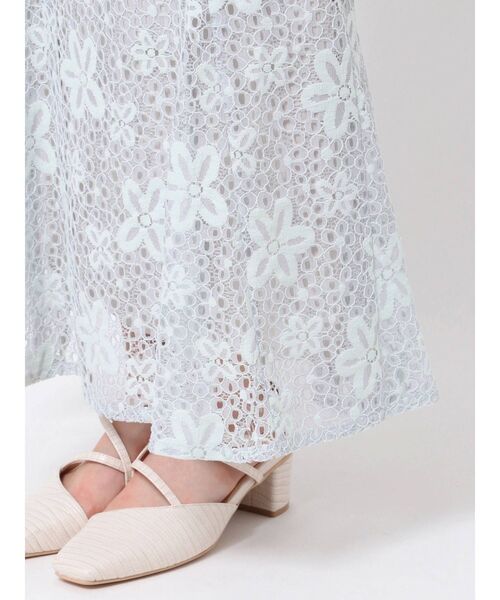 dazzlin（ダズリン）の「ハイウエストレースマーメイドスカート（スカート・レディース・オフホワイト/ブルー/ブラウン・SMALL/MEDIUM）」の22枚目の写真