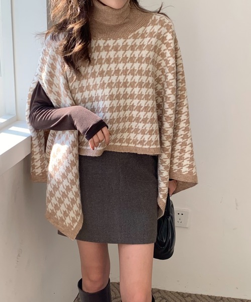 Diosfront（ディオスフロント）の「ハイネック千鳥柄ジャガードニットポンチョ（ポンチョ・レディース・ブラック/ベージュ・FREE）」の17枚目の写真