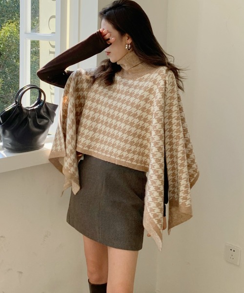 Diosfront（ディオスフロント）の「ハイネック千鳥柄ジャガードニットポンチョ（ポンチョ・レディース・ブラック/ベージュ・FREE）」の18枚目の写真