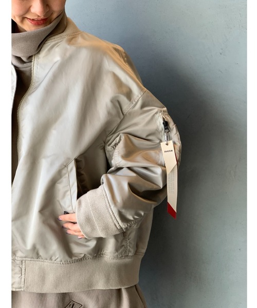 Alpha Industries(アルファインダストリーズ)の「MA-1/ALPHA別注/ブルゾン(ナイロンジャケット・レディース・ライトグレー/ブラック・S size/M size/L size)」の9枚目の写真