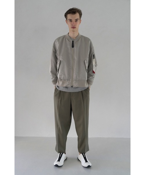 Alpha Industries(アルファインダストリーズ)の「MA-1/ALPHA別注/ブルゾン(ナイロンジャケット・レディース・ライトグレー/ブラック・S size/M size/L size)」の16枚目の写真