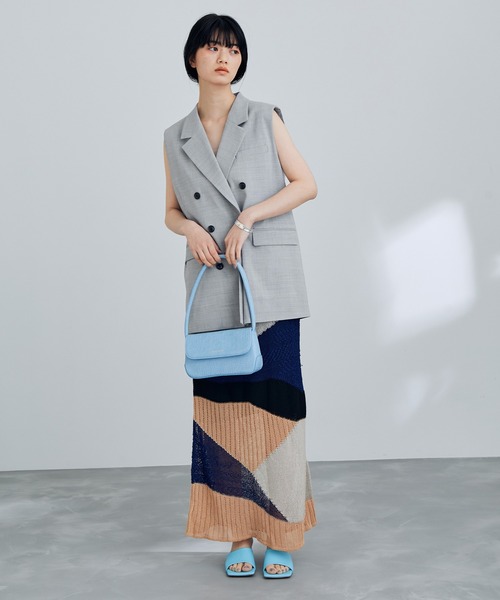 ADAM ET ROPE'（アダムエロペ）の「ルーズフィットジレ（テーラードジャケット・レディース・ベージュ系その他/グレー・FREE）」の4枚目の写真