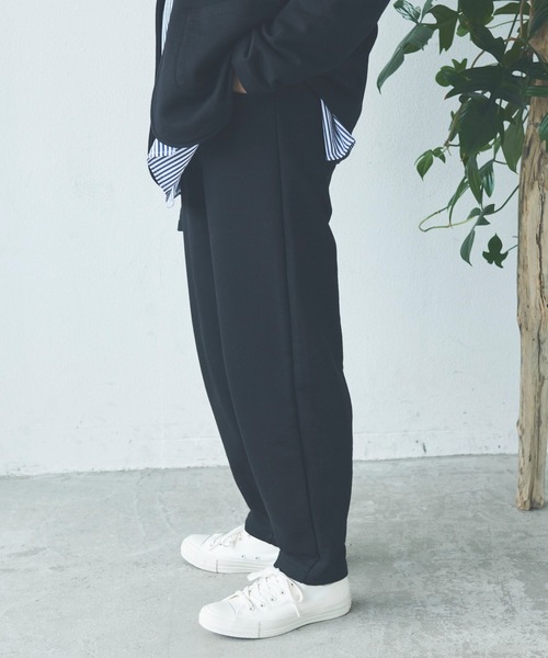 Libra Cue（リブラ キュー）の「バルーンスウェットパンツ/サイズ展開あり・セットアップ（スウェットパンツ・レディース・グレー/ブラック・1/2）」の14枚目の写真