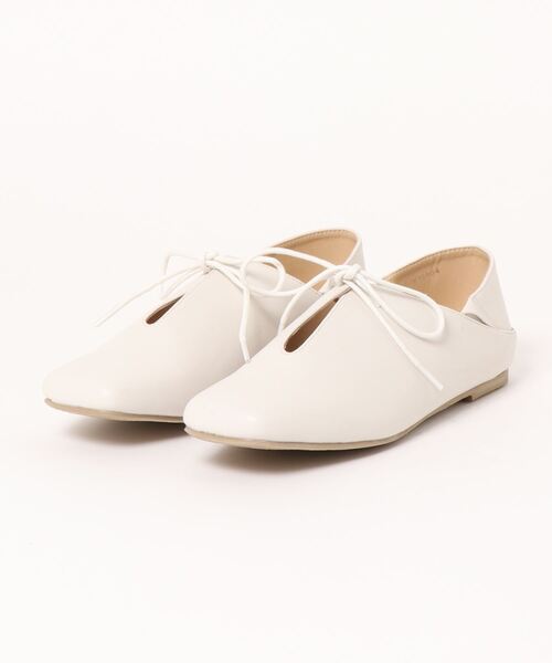 Lugnoncure(ルノンキュール)の「スリット入リボンスクエアシューズ(その他シューズ・レディース・ブラック/オフホワイト・MEDIUM/LARGE)」の5枚目の写真