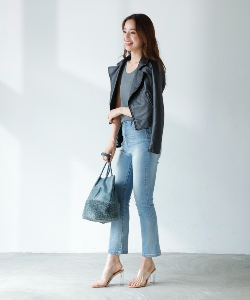 M.deux（エムドゥ）の「ショート丈フェイクレザーライダースジャケット（ライダースジャケット・レディース・ブラック・MEDIUM）」の12枚目の写真