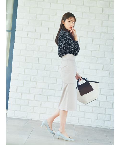 Te chichi(テチチ)の「スタンドフリルピンタックレースブラウス(シャツ/ブラウス・レディース・ブラック/オフホワイト/イエロー/ブルー・フリ-)」の8枚目の写真