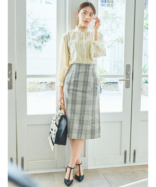 Te chichi(テチチ)の「スタンドフリルピンタックレースブラウス(シャツ/ブラウス・レディース・ブラック/オフホワイト/イエロー/ブルー・フリ-)」の10枚目の写真