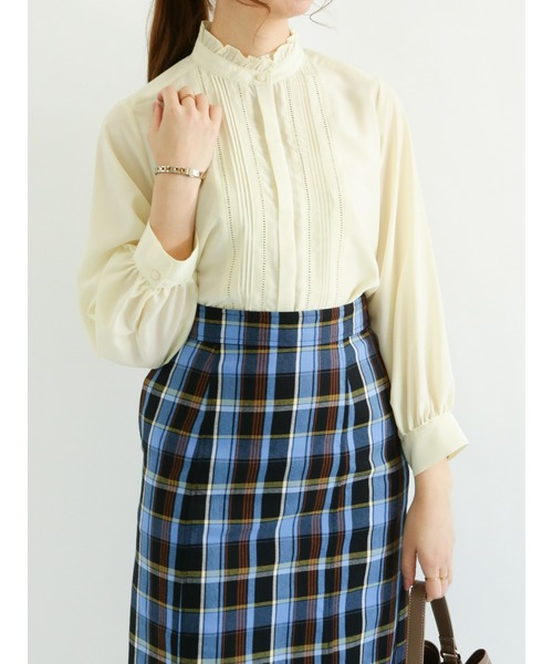 Te chichi(テチチ)の「スタンドフリルピンタックレースブラウス(シャツ/ブラウス・レディース・ブラック/オフホワイト/イエロー/ブルー・フリ-)」の15枚目の写真