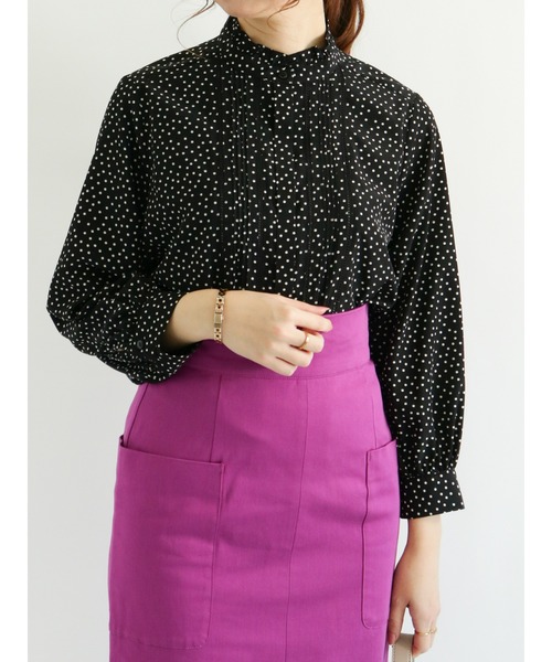 Te chichi(テチチ)の「スタンドフリルピンタックレースブラウス(シャツ/ブラウス・レディース・ブラック/オフホワイト/イエロー/ブルー・フリ-)」の19枚目の写真