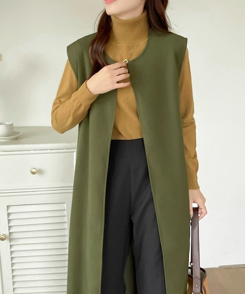 emi+(エミプラス)の「サイドスリットロングベスト ジレ(ベスト・レディース・ブラック/アイボリー/ブルー/チャコールグレー/ブラウン/カーキ/ベージュ・FREE)」の16枚目の写真