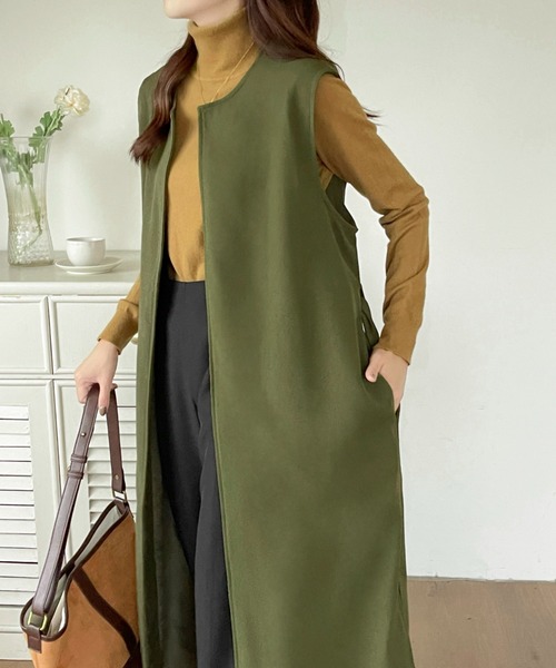 emi+(エミプラス)の「サイドスリットロングベスト ジレ(ベスト・レディース・ブラック/アイボリー/ブルー/チャコールグレー/ブラウン/カーキ/ベージュ・FREE)」の17枚目の写真