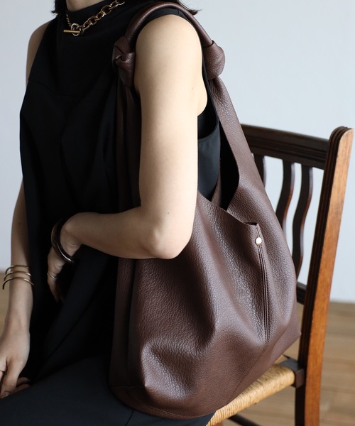 ap retro（アプレトロ）の「トライアングルトートバッグ　ポーチ付（トートバッグ・レディース・ブラック/ライトベージュ/ベージュ/ブラウン/グリーン/ホワイト・FREE）」の16枚目の写真