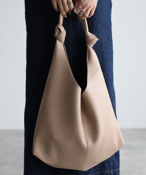 ap retro（アプレトロ）の「トライアングルトートバッグ　ポーチ付（トートバッグ・レディース・ブラック/ライトベージュ/ベージュ/ブラウン/グリーン/ホワイト・FREE）」の21枚目の写真