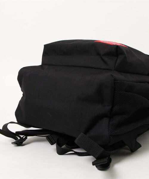 Manhattan Portage(マンハッタンポーテージ)の「Cadman Backpack(バックパック/リュック・メンズ・ブラック・LARGE)」の12枚目の写真