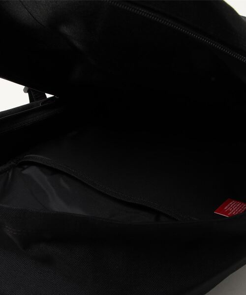 Manhattan Portage(マンハッタンポーテージ)の「Cadman Backpack(バックパック/リュック・メンズ・ブラック・LARGE)」の7枚目の写真