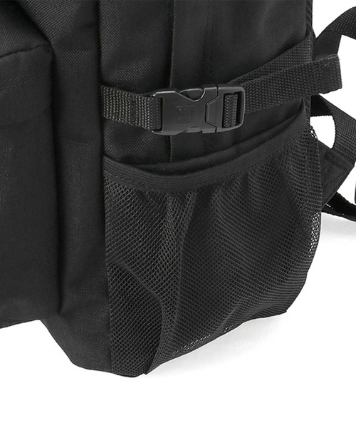 Manhattan Portage(マンハッタンポーテージ)の「Cadman Backpack(バックパック/リュック・メンズ・ブラック・LARGE)」の11枚目の写真