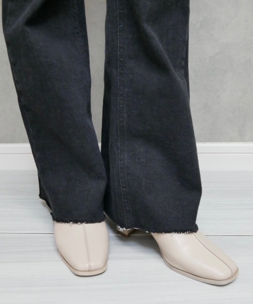 Reurie'(レウリィ)の「センターシームミュール(パンプス・レディース・ベージュ/アイボリー・23.5cm/24.5cm/25.0cm/24.0cm/23.0cm)」の7枚目の写真