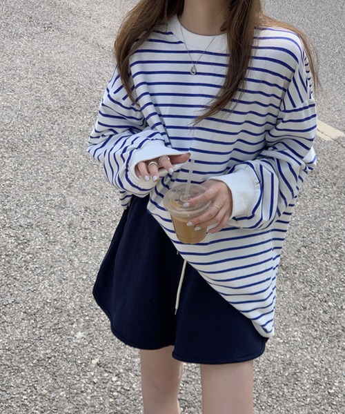 VitaFelice(ヴィータフェリーチェ)の「ボーダー長袖ベーシックロンT 春服(Tシャツ/カットソー・レディース・ブラック/ブルー/キャメル/ホワイト/グレー・FREE)」の7枚目の写真