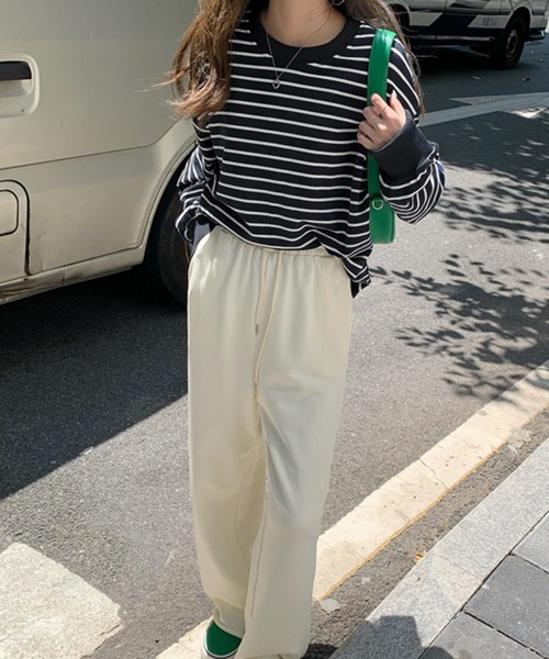 VitaFelice(ヴィータフェリーチェ)の「ボーダー長袖ベーシックロンT 春服(Tシャツ/カットソー・レディース・ブラック/ブルー/キャメル/ホワイト/グレー・FREE)」の14枚目の写真