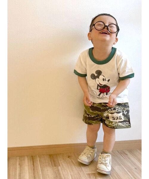 Ungrid（アングリッド）の「Kids MickeyロゴリンガーTee（Tシャツ/カットソー・キッズ・オフホワイト/ネイビー・100/120）」の2枚目の写真