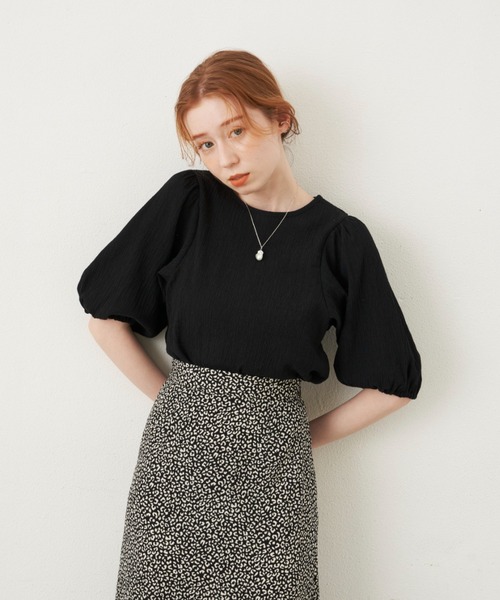 hinari（ヒナリ）の「パフスリーブシャーリングブラウス（Tシャツ/カットソー・レディース・アイボリー/ブラック/オリーブ/ベージュ/チャコールグレー・FREE）」の19枚目の写真