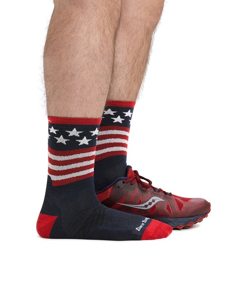 DARN TOUGH VERMONT(ダーンタフバーモント)の「【MADE IN USA】 DARN TOUGH ダーンタフ Ms 1037 パトリオットマイクロクルー ウルトラライトウェイト(ソックス/靴下・メンズ・A・MEDIUM/LARGE)」の4枚目の写真