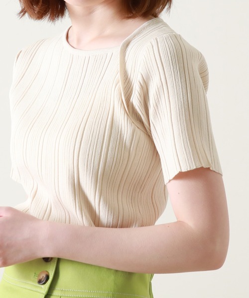 Cheek（チーク）の「デコルテスリット半袖ニット（ニット/セーター・レディース・ベージュ/ネイビー/オフホワイト/グリーン・MEDIUM）」の3枚目の写真