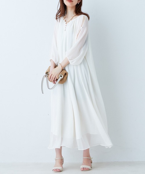 natural couture（ナチュラルクチュール）の「さりげない肌見せが魅力 シアー楊柳スリットデザインワンピース（ワンピース・レディース・オフホワイト/ブラウン/グリーン/ピンク・LARGE/FREE）」の2枚目の写真