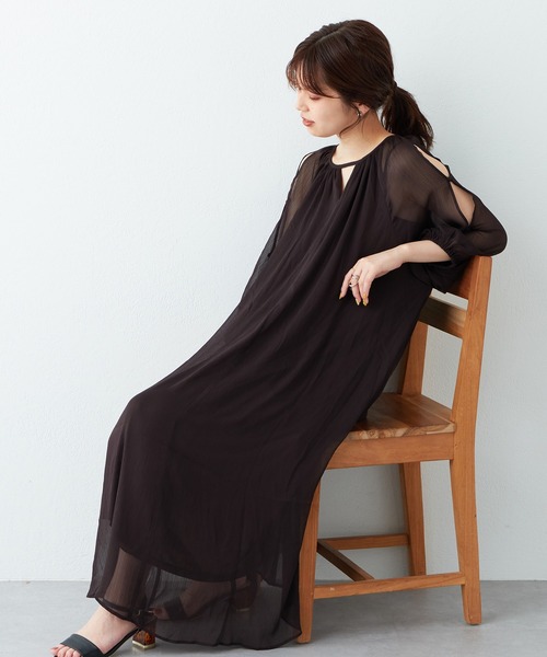 natural couture（ナチュラルクチュール）の「さりげない肌見せが魅力 シアー楊柳スリットデザインワンピース（ワンピース・レディース・オフホワイト/ブラウン/グリーン/ピンク・LARGE/FREE）」の11枚目の写真