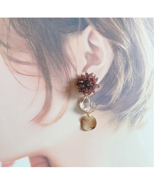 tone（トーン）の「【amechan】ビーズフラワー×　満月（ピアス）(MA)（ピアス（両耳用）・レディース・クリア/グレー/ボルドー/ブラウン/ブルー/レッド/グリーン/ピンク・FREE）」の9枚目の写真