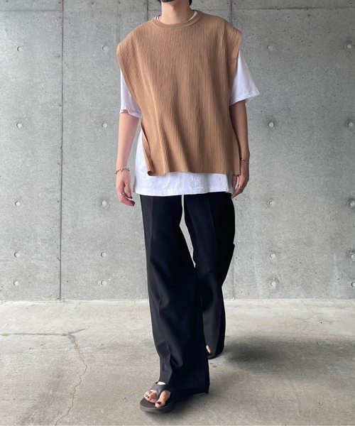 y/m by れぽすけ(イムバイレポスケ)の「サイドベルトプリーツベスト(ベスト・メンズ・ブラック/ベージュ・FREE)」の7枚目の写真