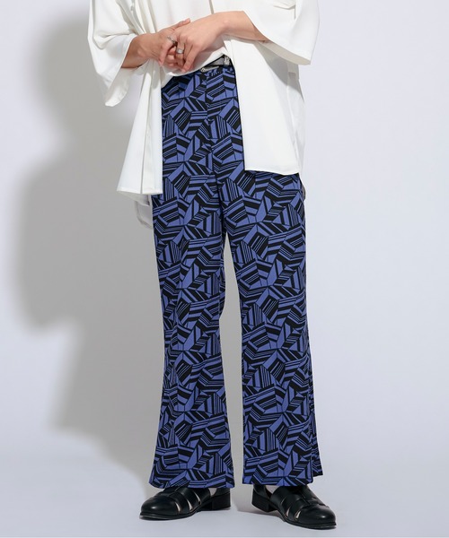 Ellno Loset(エルノロゼット)の「アブストラクトフレアパンツ(その他パンツ・メンズ・ブラック/ブルー・SMALL/MEDIUM/LARGE)」の17枚目の写真