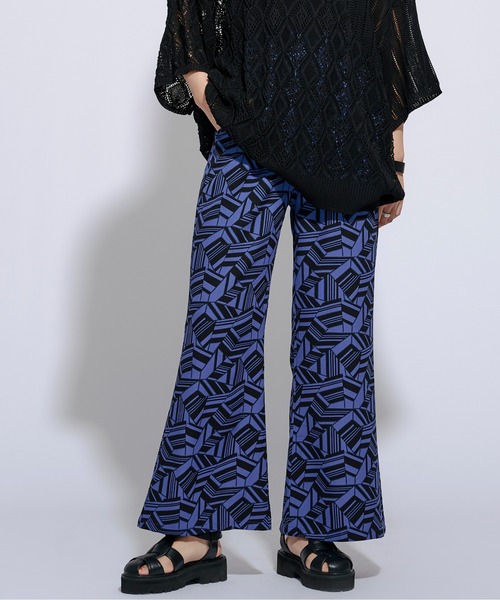 Ellno Loset(エルノロゼット)の「アブストラクトフレアパンツ(その他パンツ・メンズ・ブラック/ブルー・SMALL/MEDIUM/LARGE)」の14枚目の写真
