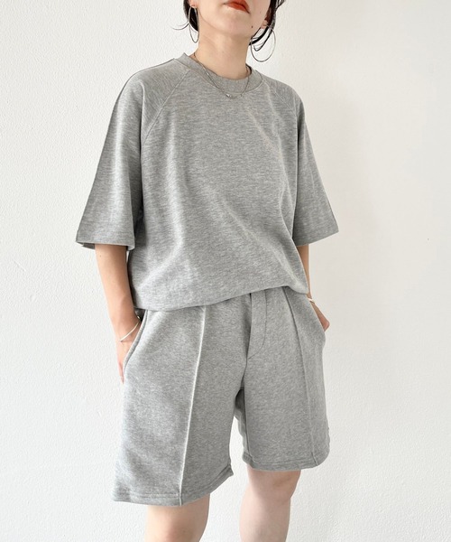natto(ナット)の「【ユニセックスアイテム】loose silhouette sweat half pants / ルーズシルエットスウェットハーフパンツ(スウェットパンツ・レディース・ライトグレー/ブラック/ベージュ/グレー・FREE)」の12枚目の写真