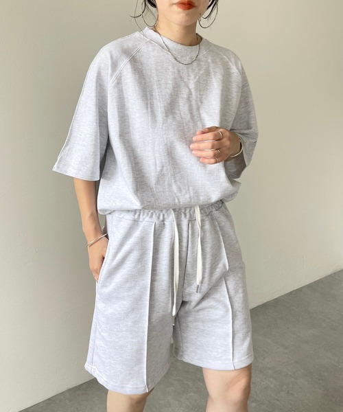natto(ナット)の「【ユニセックスアイテム】loose silhouette sweat half pants / ルーズシルエットスウェットハーフパンツ(スウェットパンツ・レディース・ライトグレー/ブラック/ベージュ/グレー・FREE)」の10枚目の写真