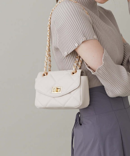 archives（アルシーヴ）の「キルティングチェーンバッグ（ハンドバッグ・レディース・ブラック/ワイン/アイボリー・FREE）」の16枚目の写真