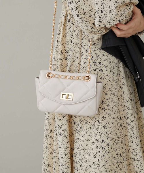 archives（アルシーヴ）の「キルティングチェーンバッグ（ハンドバッグ・レディース・ブラック/ワイン/アイボリー・FREE）」の20枚目の写真