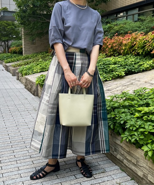 Chez toi（シェトワ）の「大判チェックメモリータフタスカート