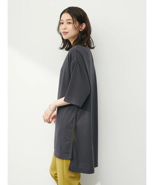 Green Parks(グリーンパークス)の「ボートネックスリットチュニック(Tシャツ/カットソー・レディース・グレイッシュベージュ/ブルー/ダークグレー・FREE)」の7枚目の写真
