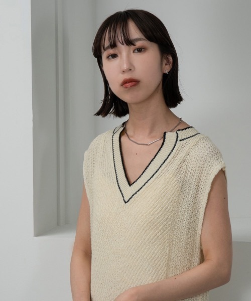 lawgy（ラウジー）の「color scheme line vest op（ワンピース・レディース・ベージュ/アイボリー・FREE）」の3枚目の写真