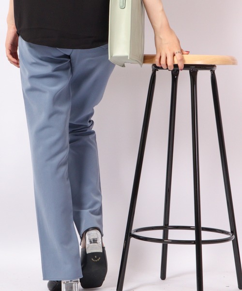 TRANOI（トラノイ）の「TRANOIカラーストレッチパンツ（その他パンツ・レディース・ベージュ/レッド/ブルー/グリーン/マスタード・FREE）」の21枚目の写真