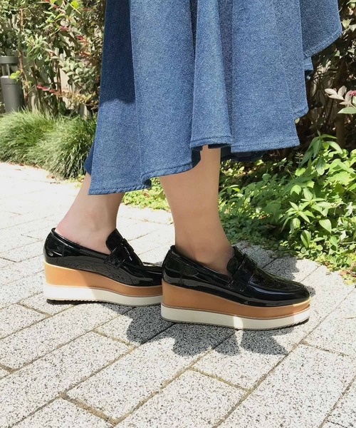 INGNI（イング）の「厚底ローファー（ローファー・レディース・ブラック/ピンクベージュ・M/L）」の2枚目の写真